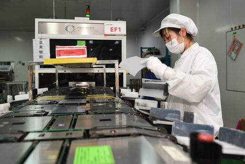 西安 防疫不松懈 生產(chǎn)不停歇